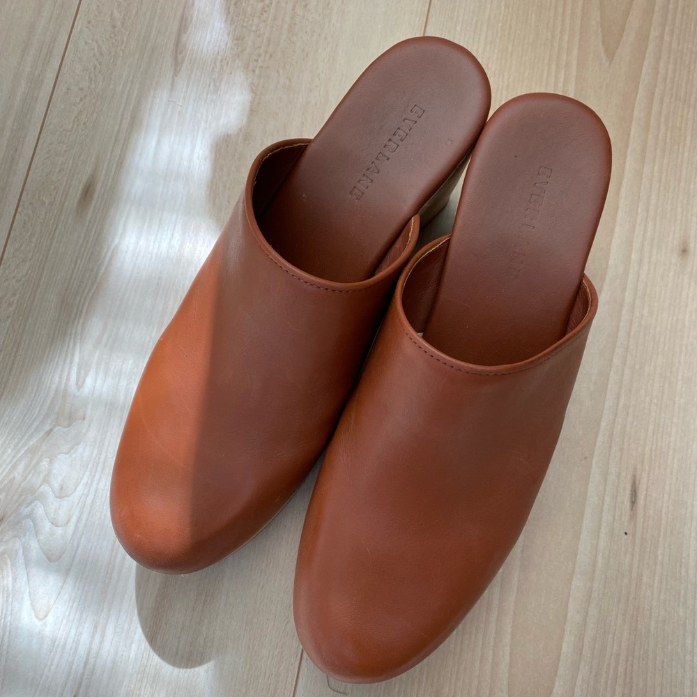 Everlane clogs